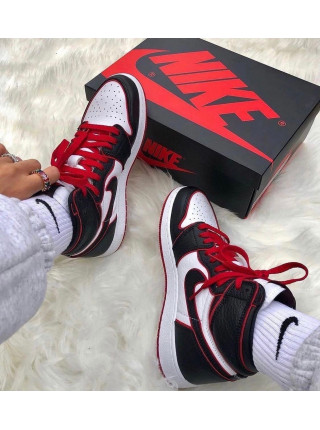 Nike Air Jordan 1