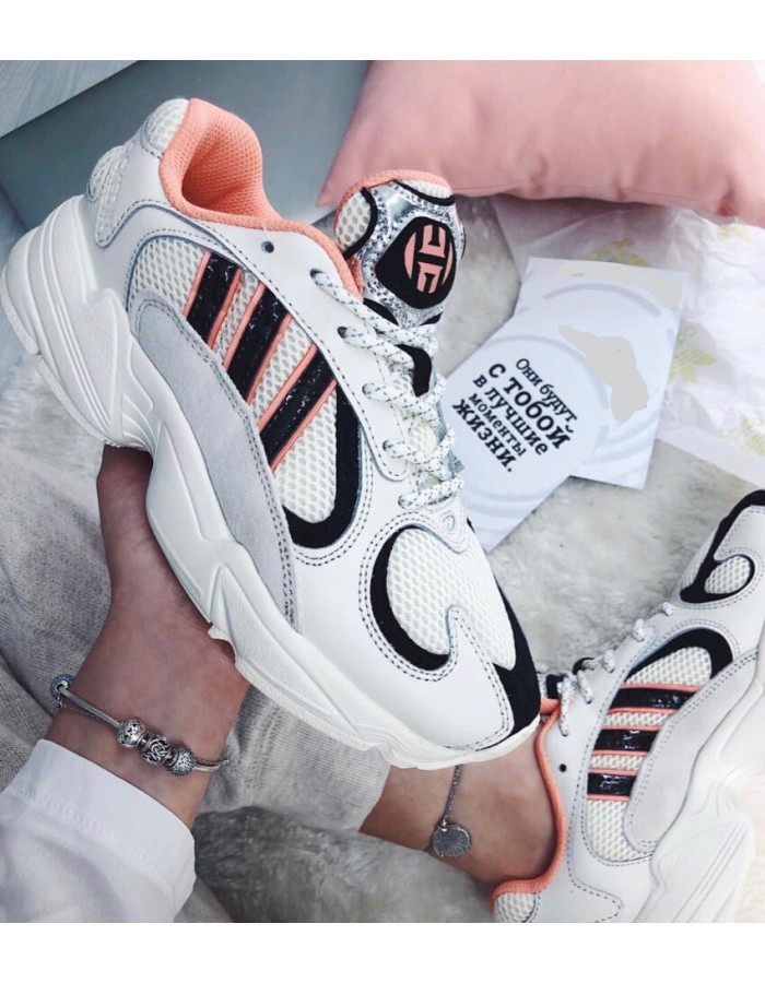 Женские кроссовки Adidas Originals Yung-1
