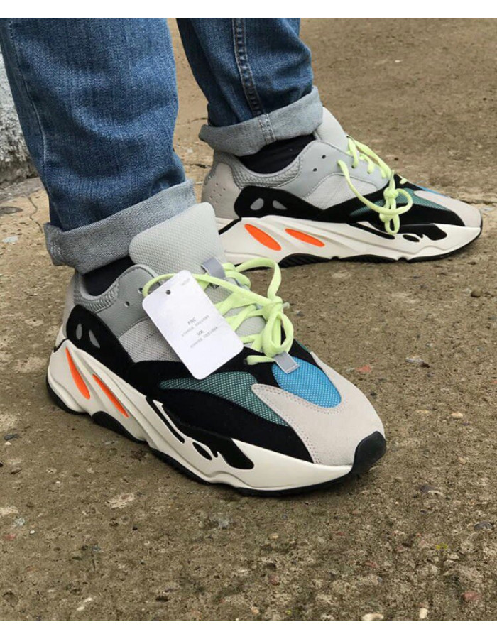 Мужские кроссовки Adidas Yeezy Boost 700