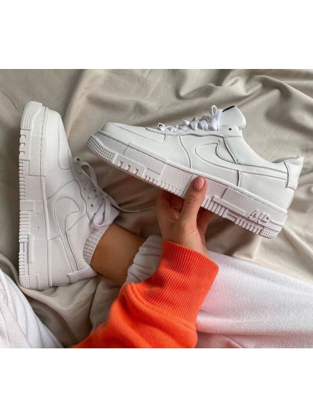 Nike Air Force 1 Pixel