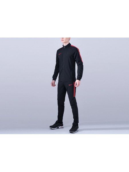 Спортивный костюм Nike