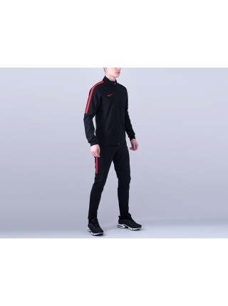 Спортивный костюм Nike