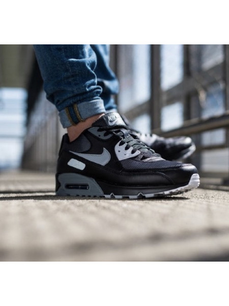 Nike Air Max 90