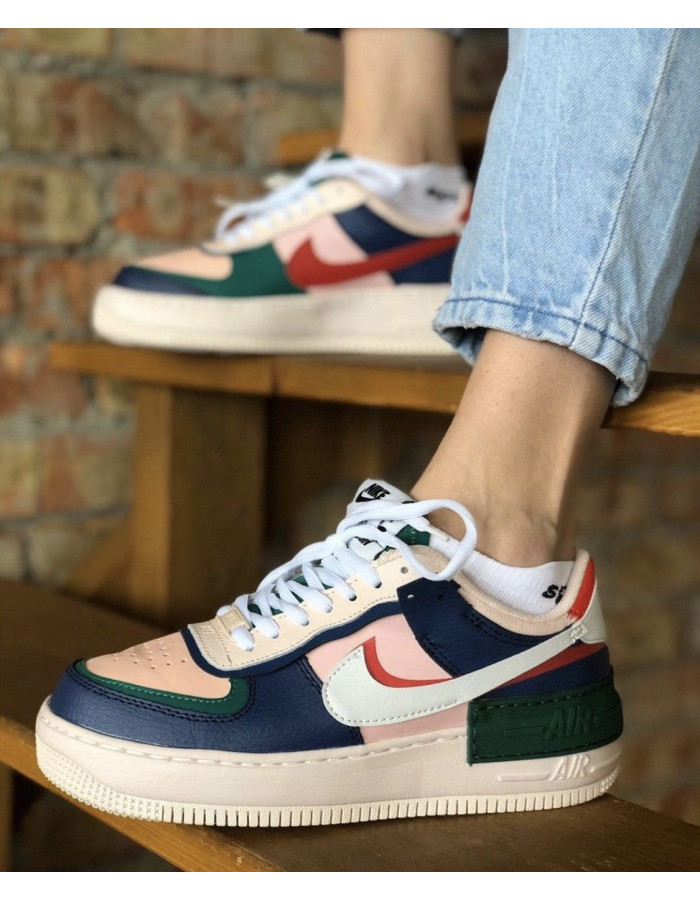 Женские кроссовки Nike Air Force 1