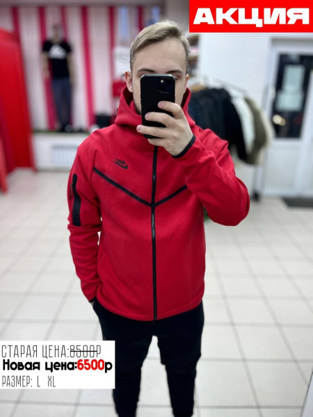 Спортивный костюм Nike