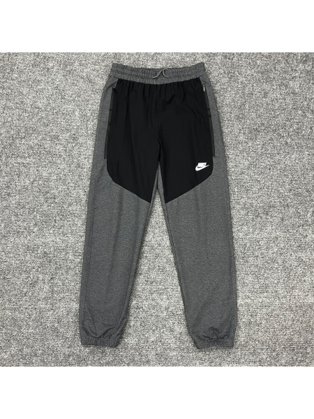 Спортивные брюки Nike