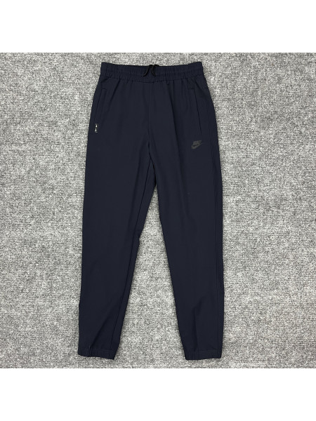 Спортивные брюки Nike