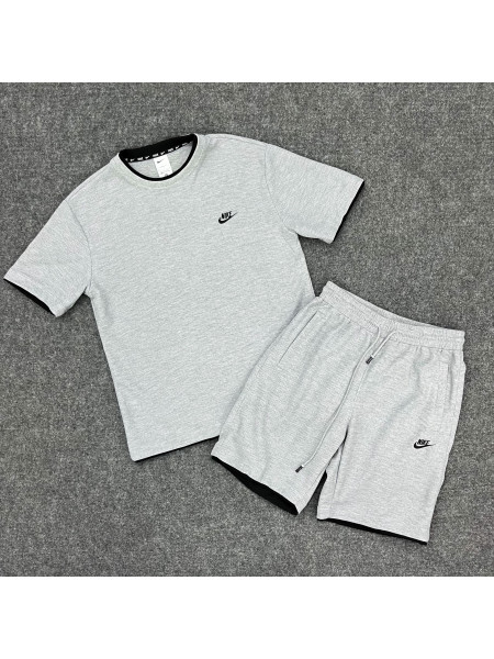 Спортивный костюм Nike