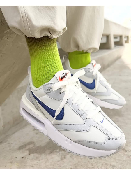 Nike Air Max Dawn