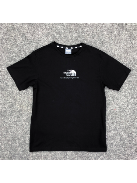 Футболка The North Face