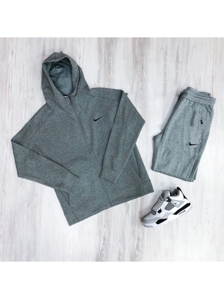 Спортивный костюм Nike