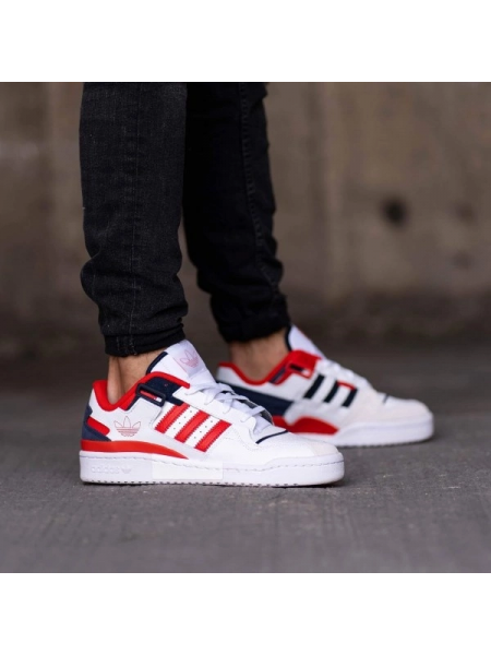 Adidas Forum 84