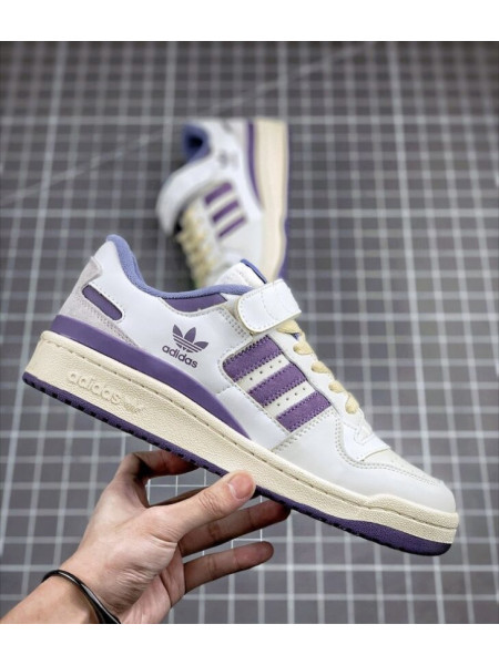 Adidas Forum 84